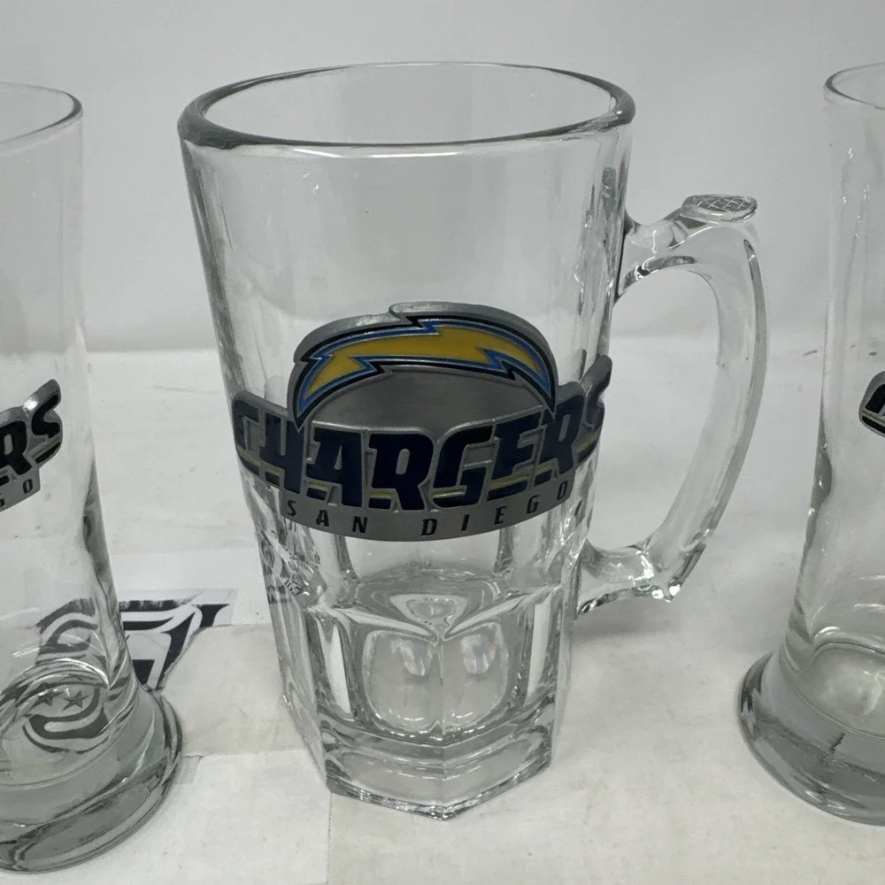 NFL Chargers San Diego Clear and Metal Logo Large 34 Beer Mug & 2 Pilsner‎ Glass